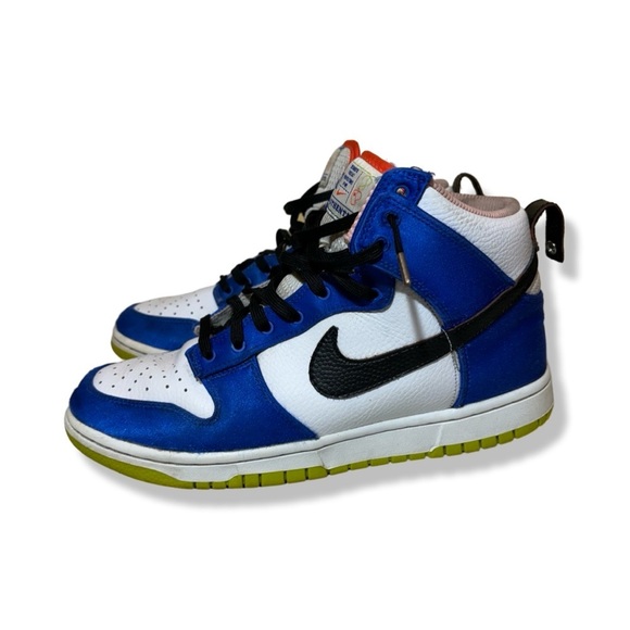 Nike Shoes - Nike Dunk Satin